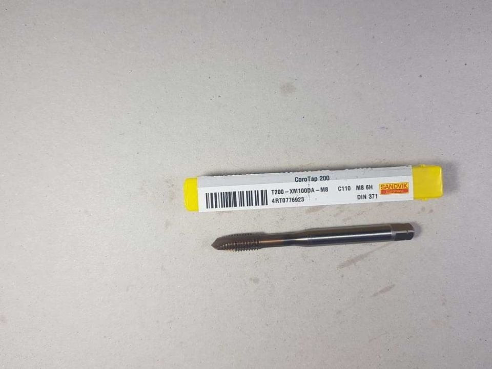 Sandvik Corotap T200-Xm101Da-M8 C110 Kılavuz