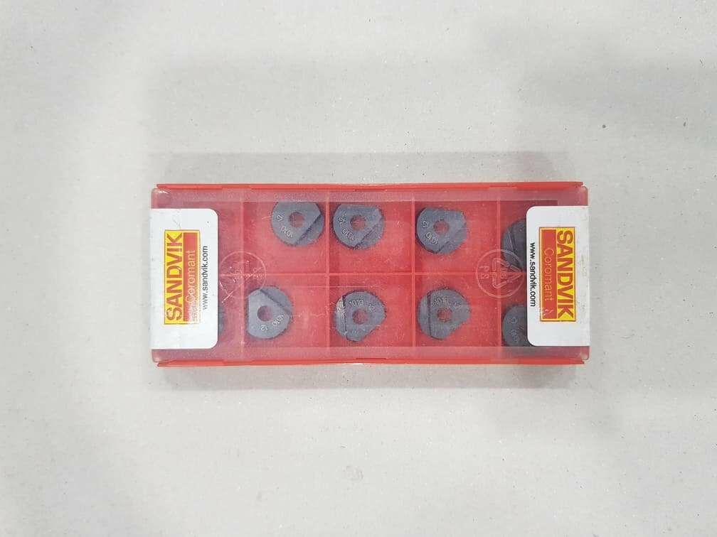 Sandvik R216F-12030E-L 1010 Elmas Uç