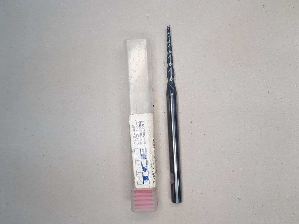 Tce CFHT 3XA 6L SC2090 3*(Derece)  D1=2mm 50X125mm  D2=8mm  Konik Karbür Freze