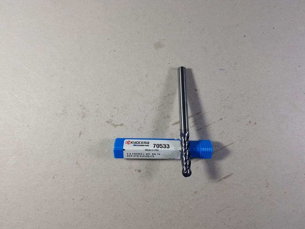 Kyocera 7533 4Fl Çap 6mm Küre Uzun Karbür Freze