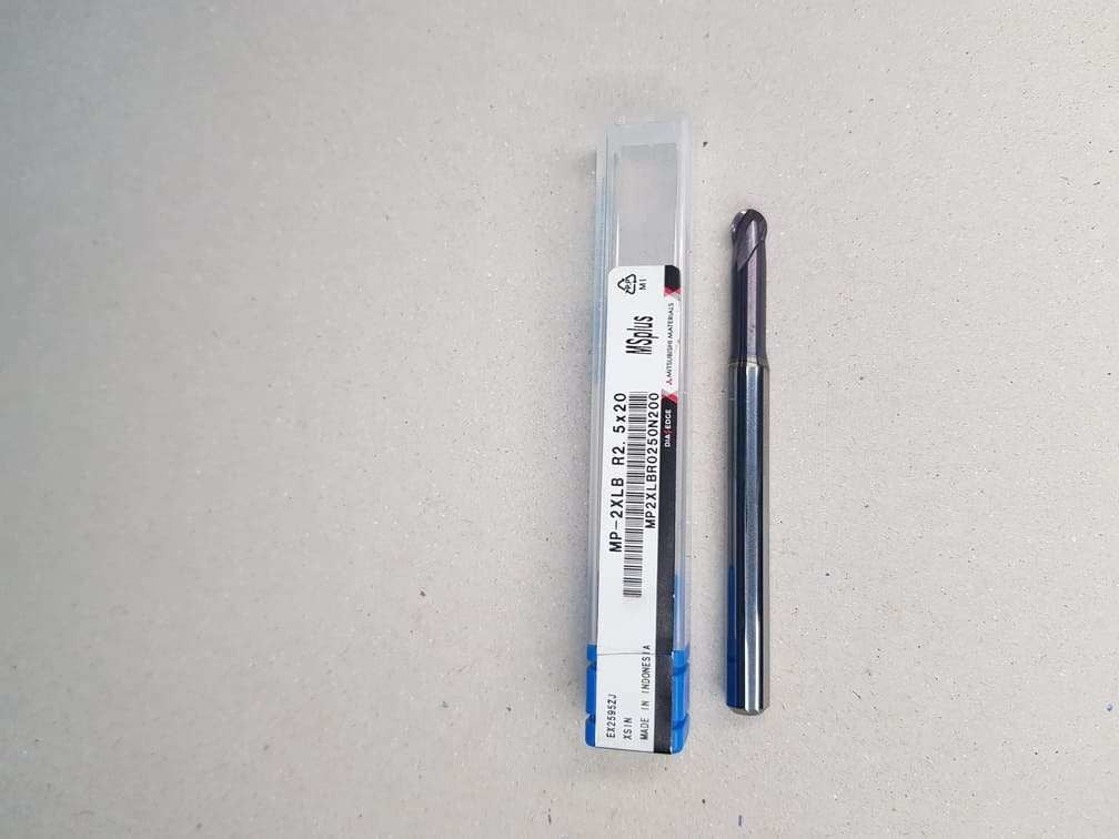 Mitsubishi Mp 2Xlp D=5mm R2.5 Küre Karbür Freze (55Hrc)