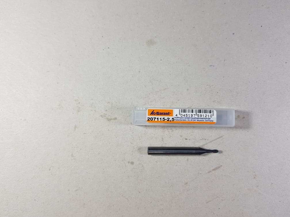 Garant 207115 Çap 2.5mm R=1.25mm Küre Karbür Freze (55Hrc)
