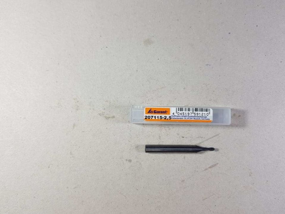 Garant 207115 Çap 2.5mm R=1.25mm Küre Karbür Freze (55Hrc)